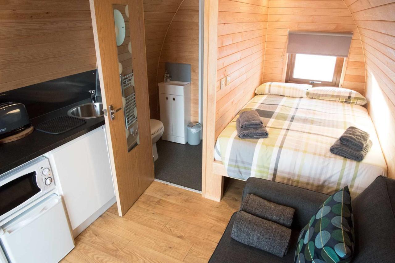 Skeabost View Pods Skye Villa Portree Bagian luar foto