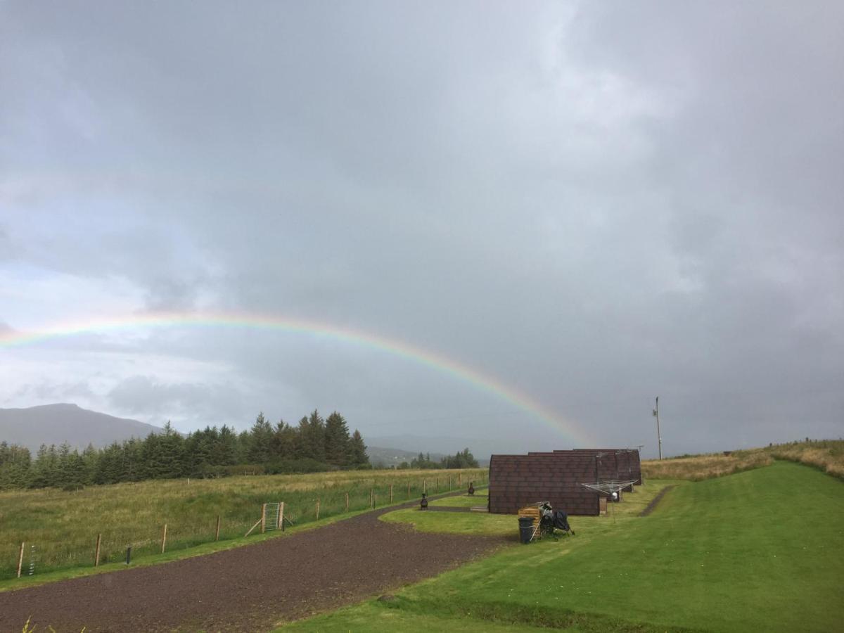 Skeabost View Pods Skye Villa Portree Bagian luar foto